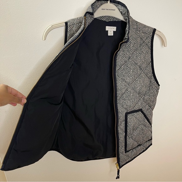 NWOT JCREW Herringbone puffer vest black and cream Size XS - Picture 10 of 10